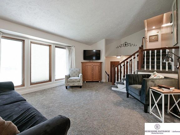 4th image of 1403 Greenwood Ave