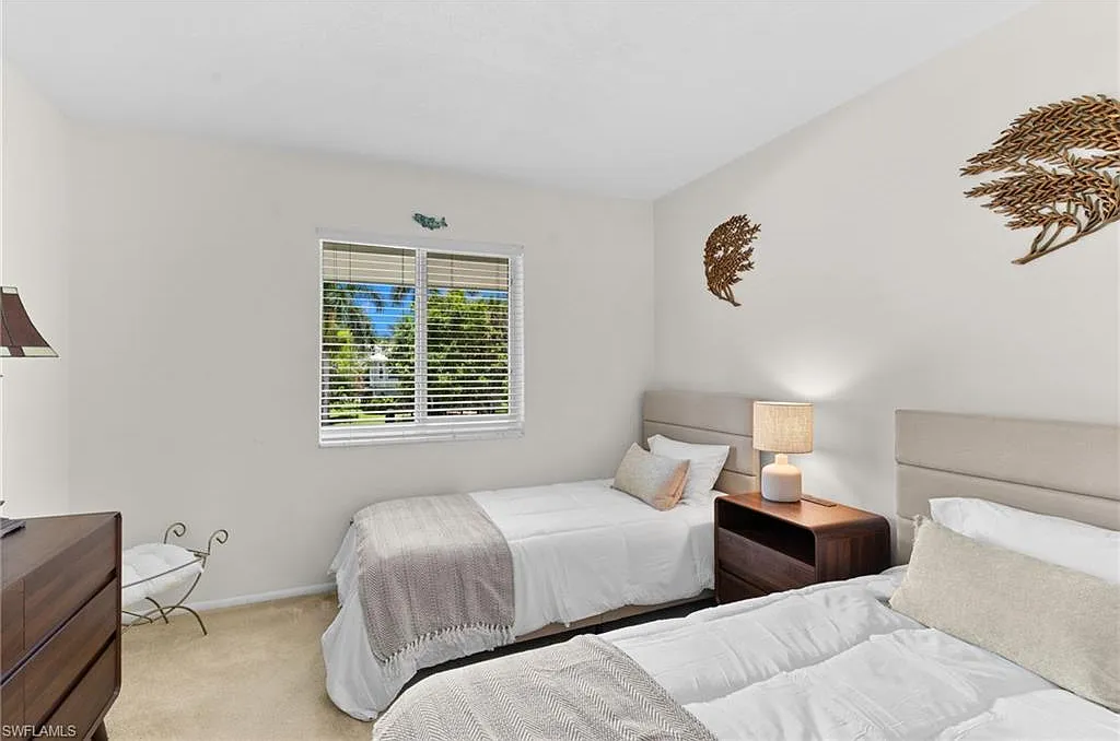 2 bed, 1.0 bath, 848 sqft, $2,000 — Photo 3