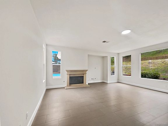 3rd image of 399 Amparo Dr