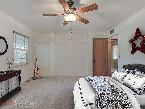 4th image of 21880 Parkway Dr