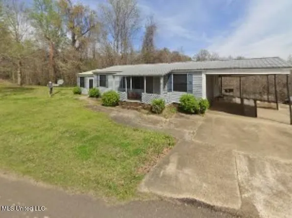 1800 Ingram Rd, Benton, MS 39039