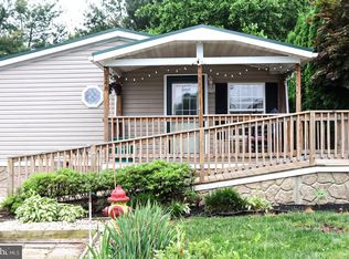 148 Greenbriar Cir, Lancaster, PA 17603