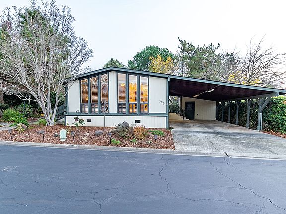 5th image of 586 Southwood Dr