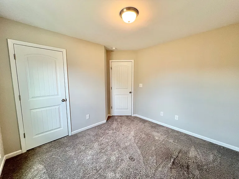74 Griffith Pl — Photo 20