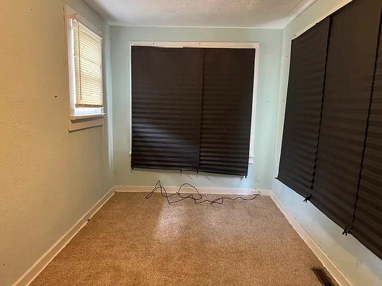 232 E Minneapolis Ave — Photo 13