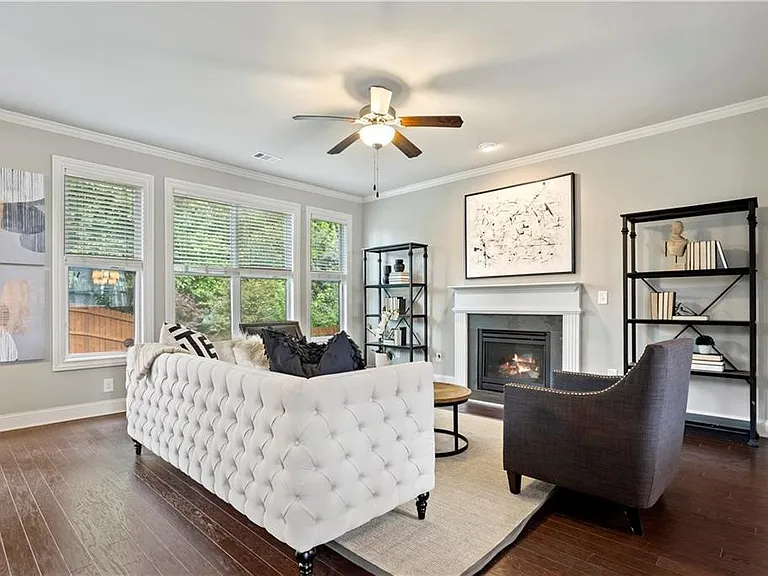 1602 Johnson Rd NW — Photo 8