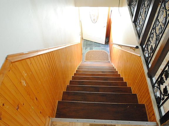 3rd image of 1337 Cove Dr #205-D