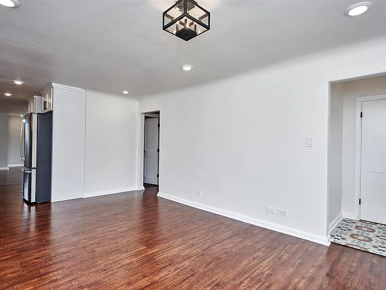 2610 N Cook St — Photo 22