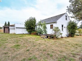 806 S Cherry St, Cornelius, OR 97113