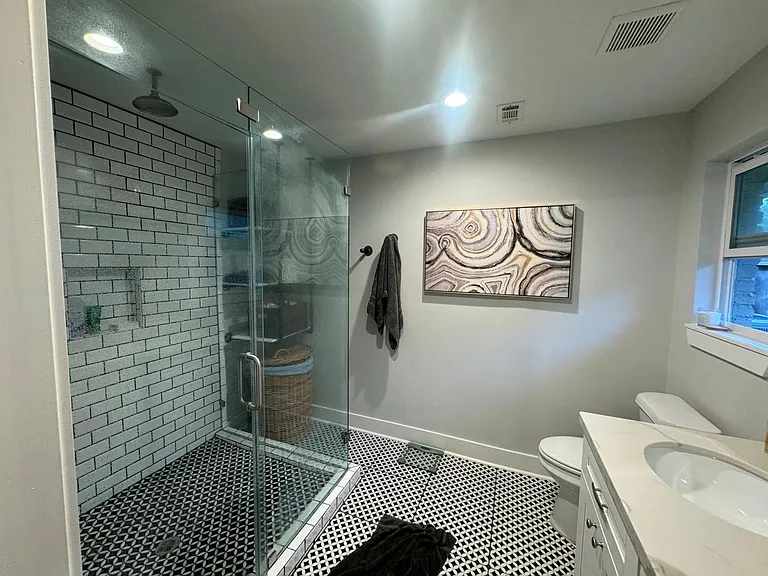 6419 Cindy Ln — Photo 10