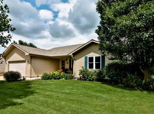 5663 N Ruth Ave, Monroe Center, IL 61052