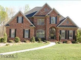 2160 Rossmore Rd, Clemmons, NC 27012