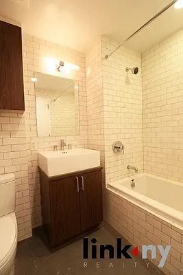 Rented by Link NY Realty | media 13