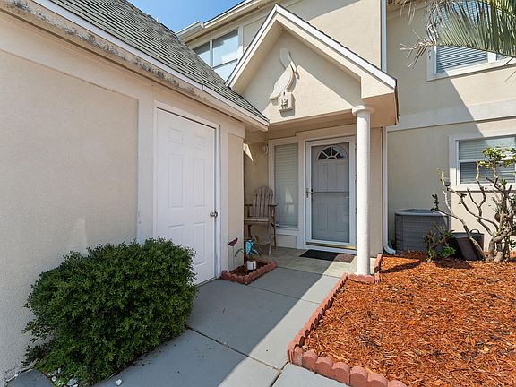 3rd image of 234 Pelican Pl Unit 12