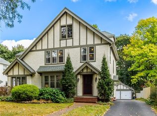 78 Mayflower Dr, Rochester, NY 14618