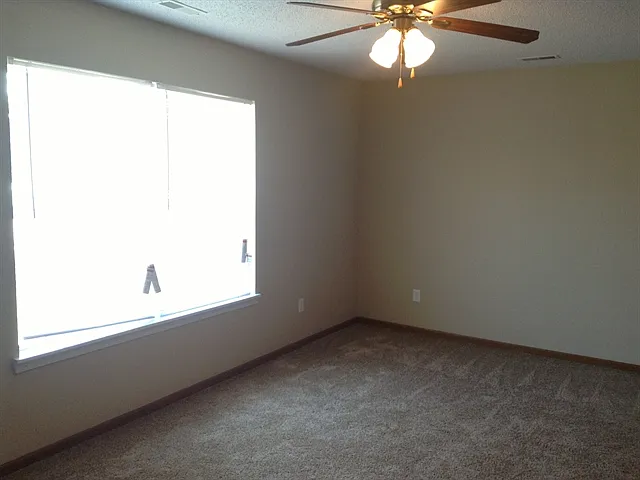 8130 N Harvest Ln — Photo 9