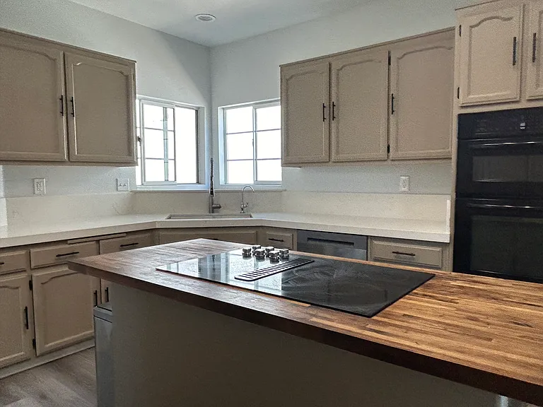 2835 Cherry Hills Dr — Photo 16