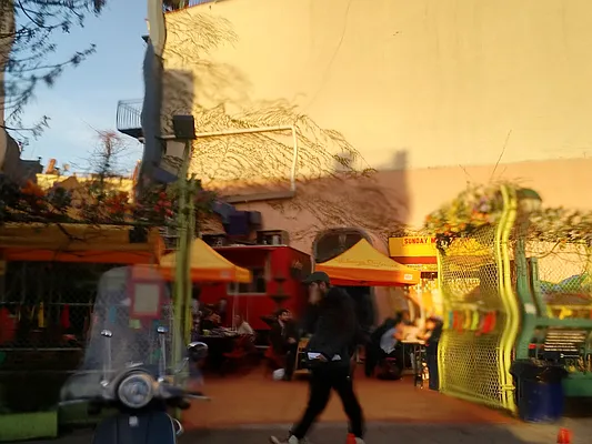 Rented by R New York | media 50