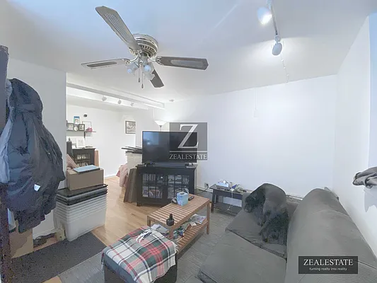 Rented by ZealEstate Group Inc | media 15