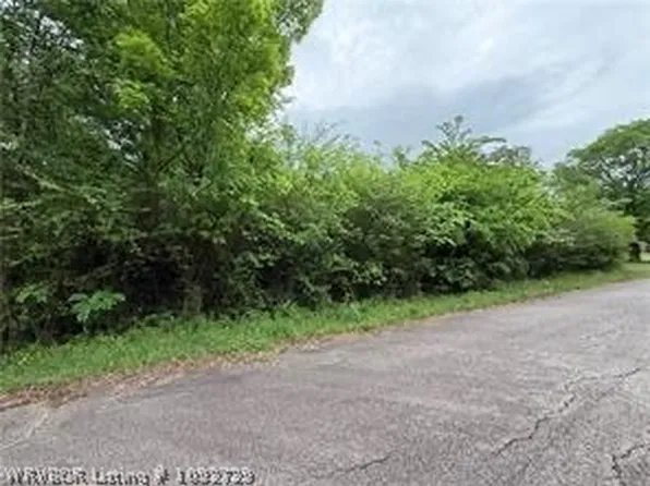 Gladstone Ave, Poteau, OK 74953