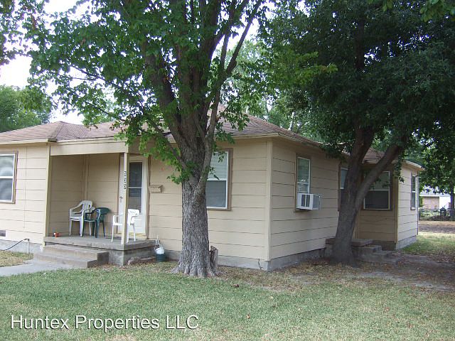 2nd image of 530 Loraine Cir