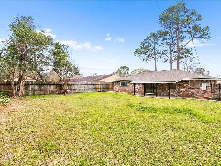 5758 Greencraig Dr — Photo 14
