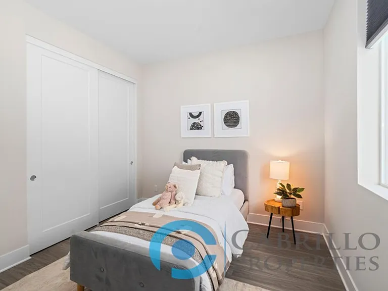 1675 Neptune Ave — Photo 15