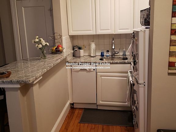 456 Beacon #2 Boston - Back Bay Unit Photo 2 (1)