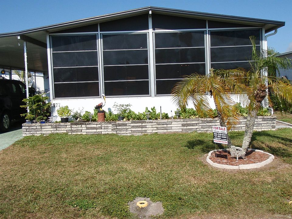 977 Sand Cay East