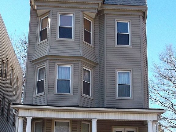 3rd image of 137 Shepard Ave APT 1