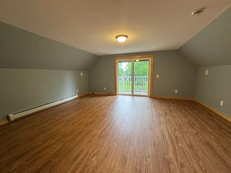 246 Green Lake Rd — Photo 10