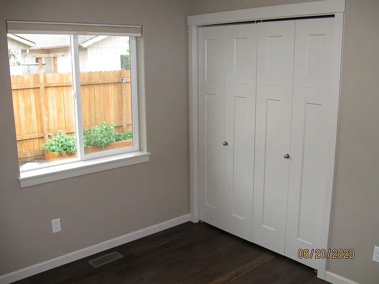 1845 17th Ave SE #1845 — Photo 2
