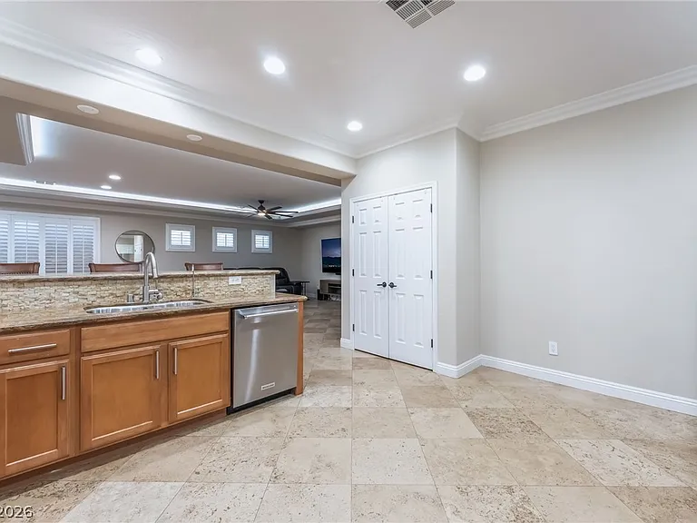 2676 Lochleven Way — Photo 51