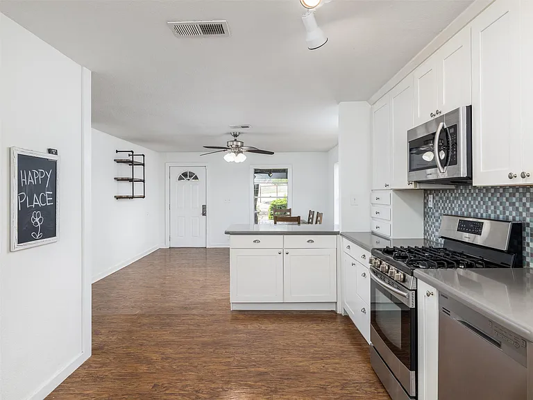 2591 Spring Valley Dr — Photo 11