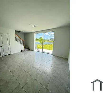 3 bed, 1379 sqft, $1,800 — Photo 1