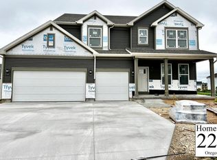 1088 Lindelse Cir, Oregon, WI 53575