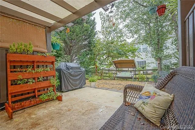 2125 McKenzie Creek Dr — Photo 23