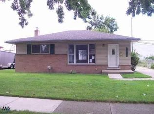 11715 Bloomfield Ave, Warren, MI 48089