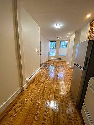 3rd image of 421 Rogers Ave APT 1