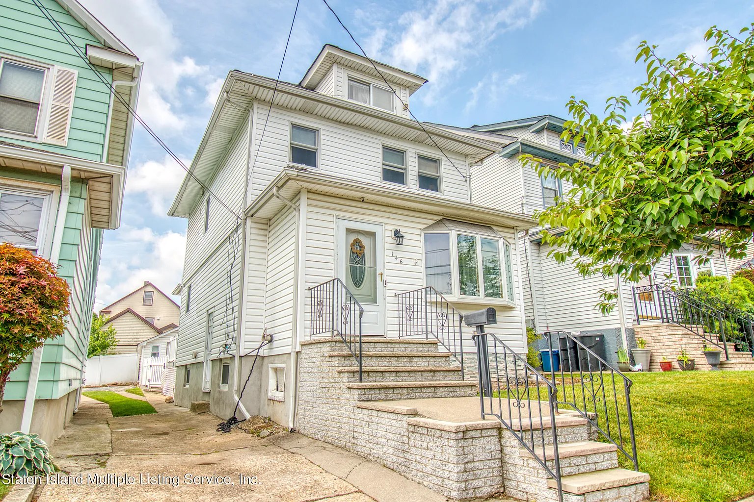 146 Hagaman Pl photo 1