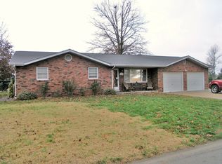 102 Adams Dr, Waterloo, IL 62298