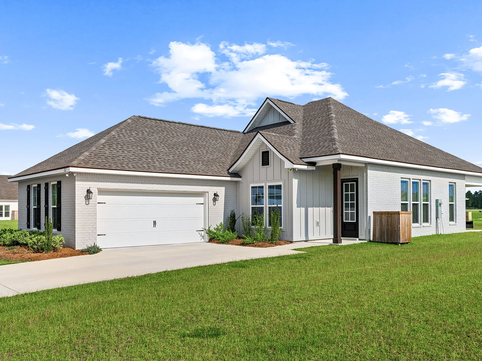 4 bed, 2035 sqft, $2,800 — Photo 1