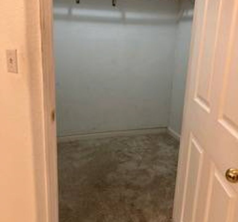 Huge Walk In Closet