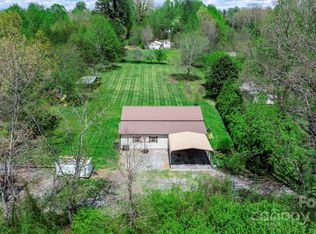 127 Harbinson Dr, Morganton, NC 28655