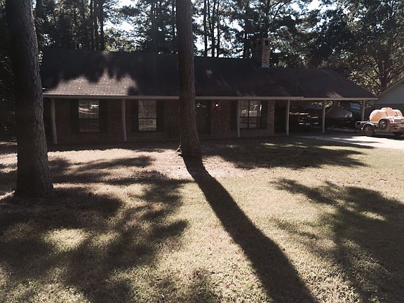 3rd image of 3923 Post Oak Rd