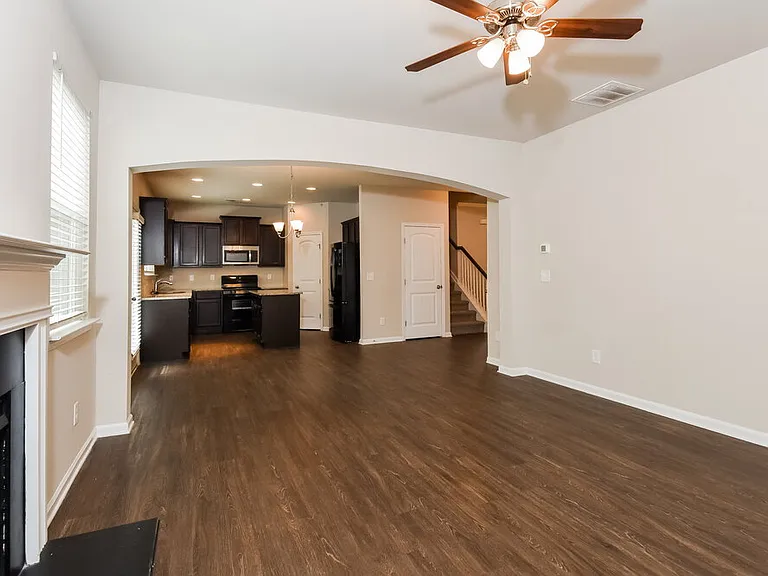 220 Foggy Creek Ln — Photo 6
