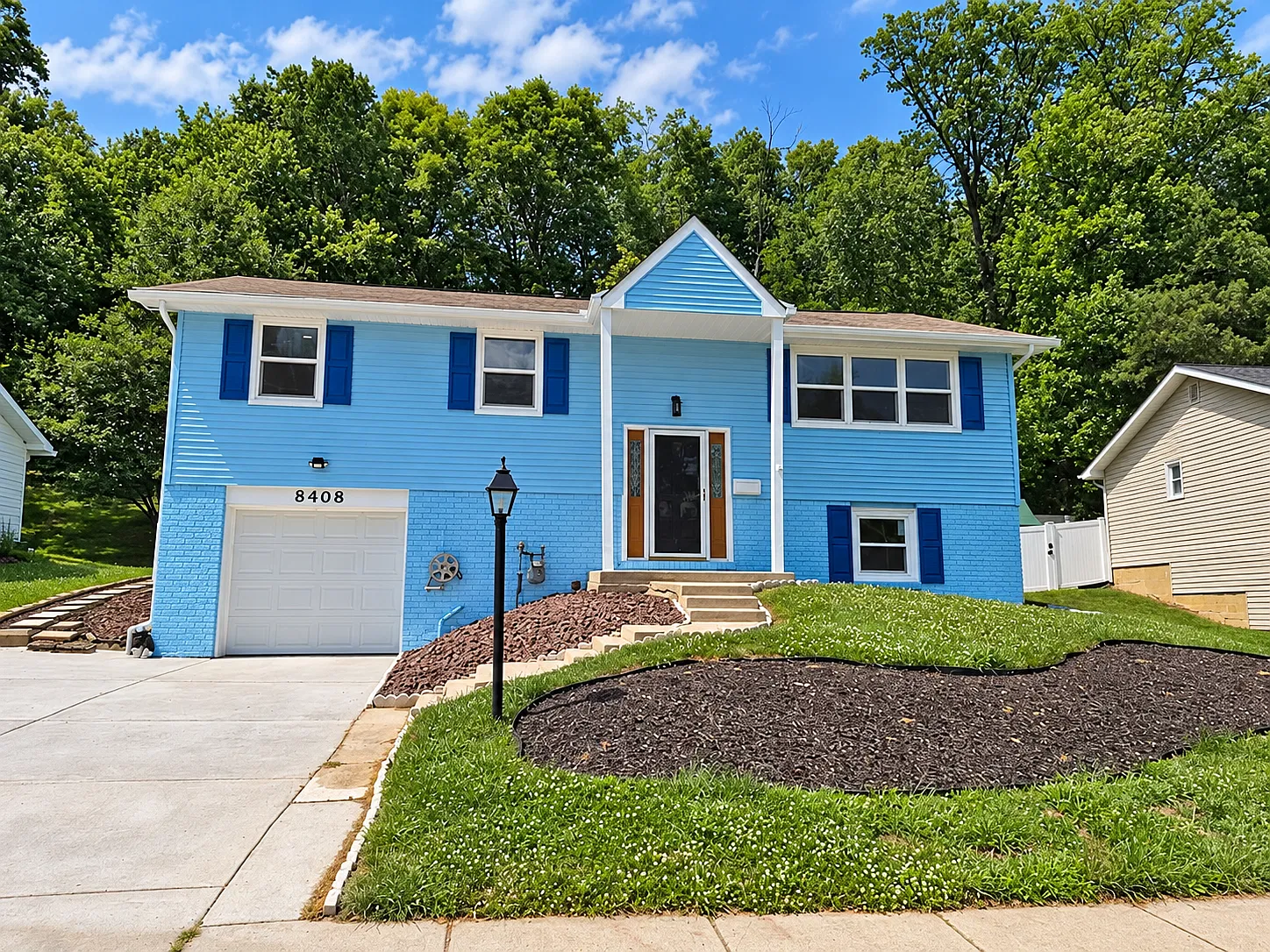 4 bed, 1176 sqft, $3,500 — Photo 1
