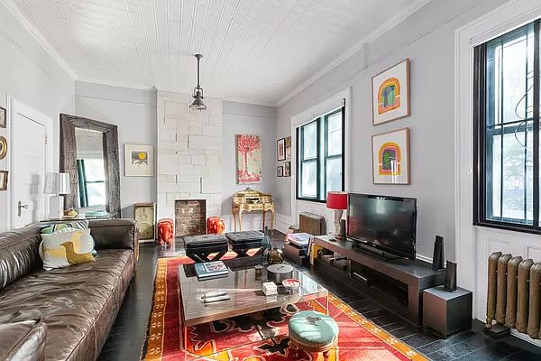 1st image of 193 2nd Ave APT 1F