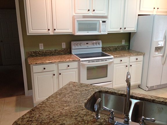 2nd image of 4125 Dartmoor Ln