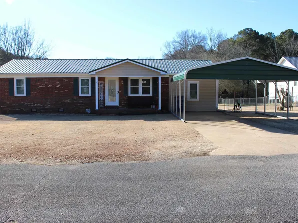 402 Cathie Ln, Oxford, AL 36203